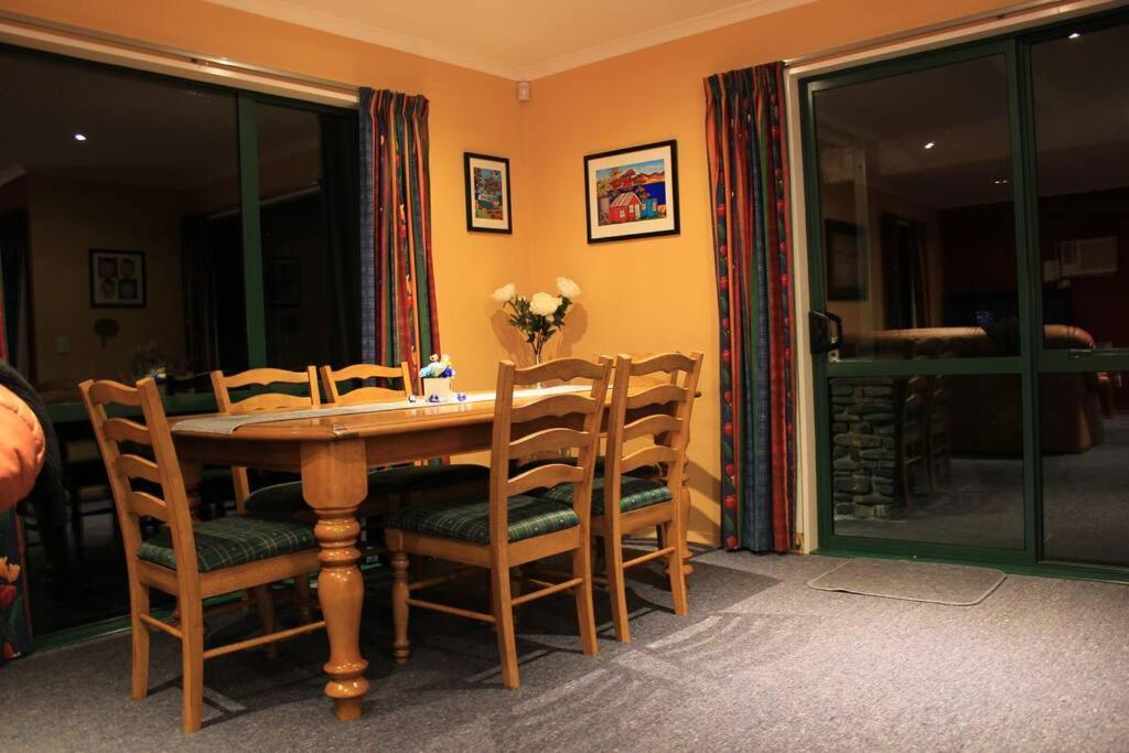 Villa Popular Family And Pet Friendly Modern Cosy Bach Wifi Hanmer Springs Esterno foto